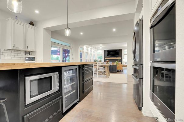 Dining room, Interior, Kitchen, Pendant Lights, Recessed Lighting, Wood Texture Flooring
