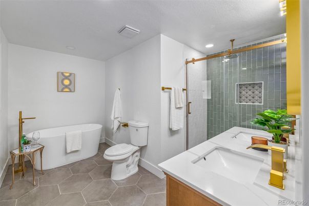 Bathroom, Free Standing Baths, Glass Shower, Interior, Recessed Lighting