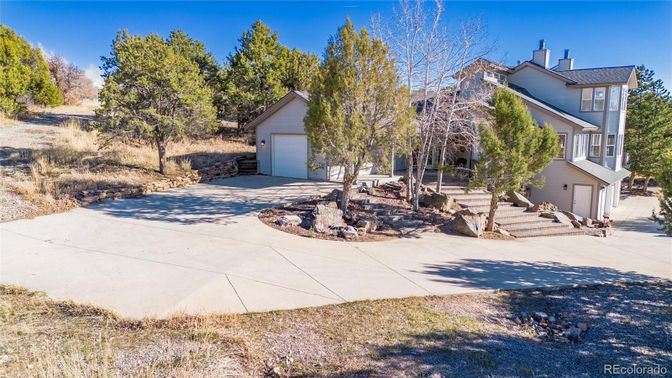 Backyard, Detached Garage, Exterior