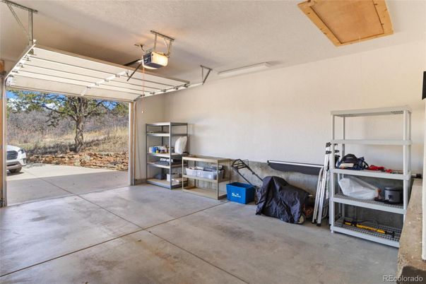 Garage, Interior
