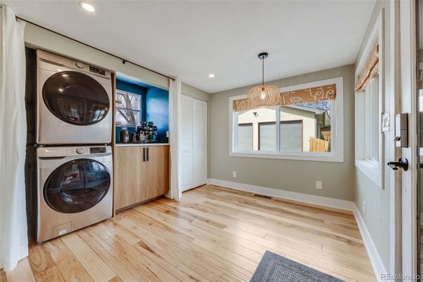 Interior, Pendant Lights, Recessed Lighting, Utility Closets, Washer, Wood Texture Flooring