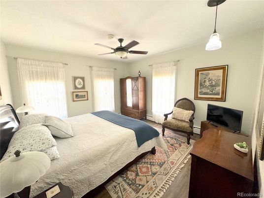 Bedroom, Interior, Pendant Lights