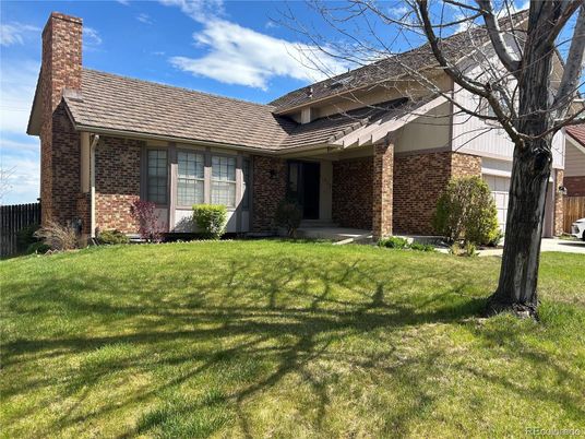 Exterior, Facade, Brick Facade, Ranch