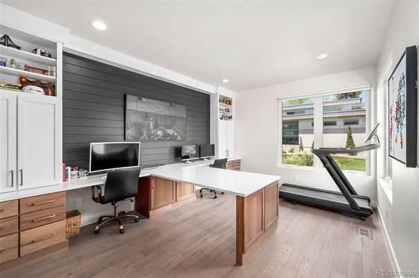 Home Office, Interior, Recessed Lighting, Wood Texture Flooring