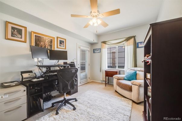 Home Office, Interior