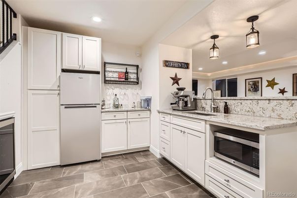 Interior, Kitchen, Pendant Lights, Recessed Lighting