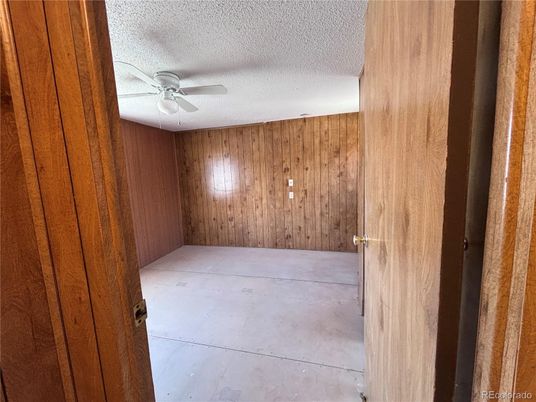 Empty room, Interior, Wooden Walls