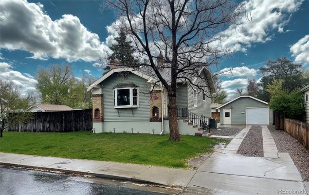 Detached Garage, Exterior, Facade, Split Level
