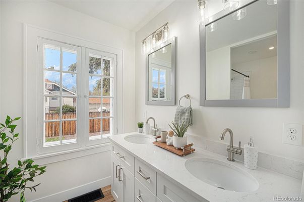 Bathroom, Dual Sink Vanities, Interior, Wood Texture Flooring