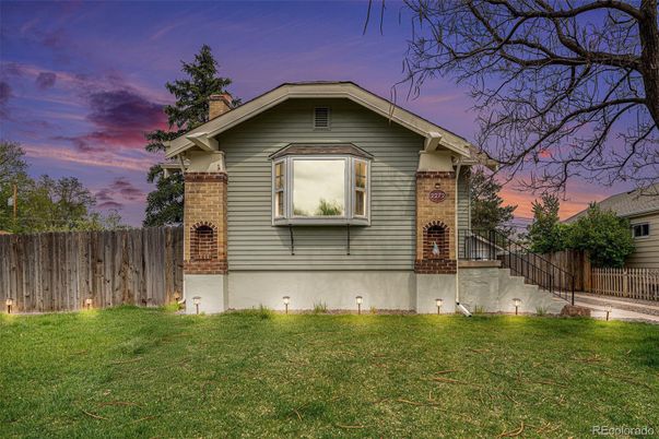 Exterior, Facade, Brick Facade, American Craftsman