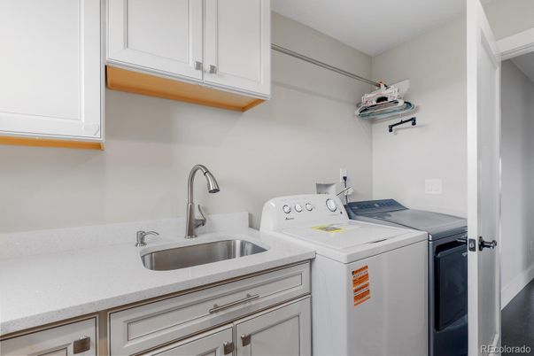 Interior, Washer