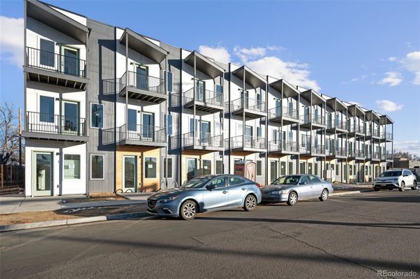 Exterior, Facade, Condo Building