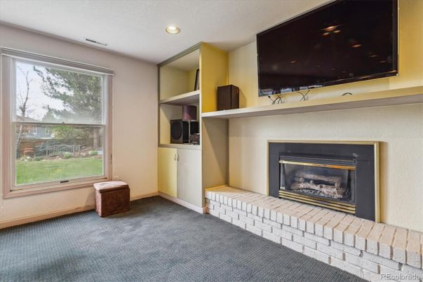 Fireplace, Interior, Recessed Lighting