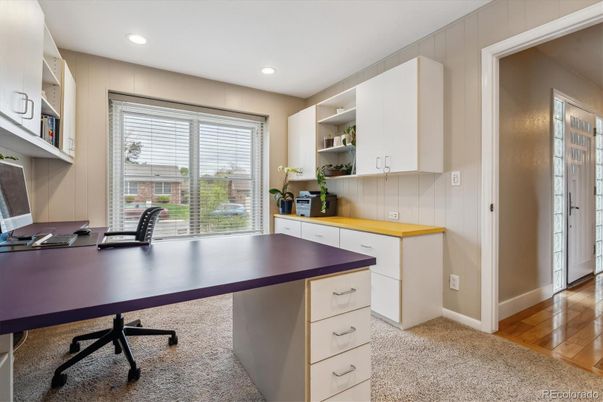 Home Office, Interior, Recessed Lighting, Wood Texture Flooring