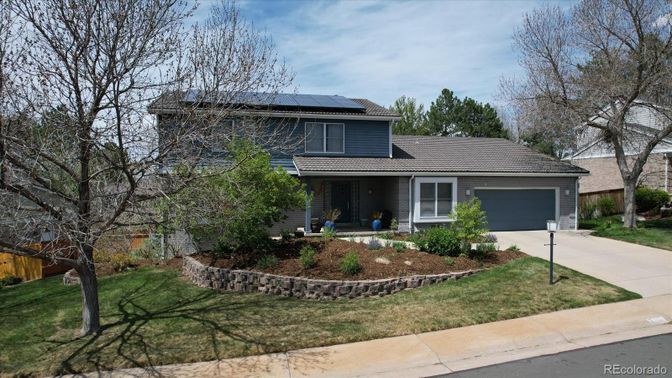 Attached, Exterior, Facade, Solar Panels, Split Level