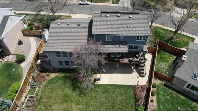 Exterior, Drone