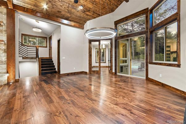 Empty room, Interior, Pendant Lights, Wood Texture Flooring