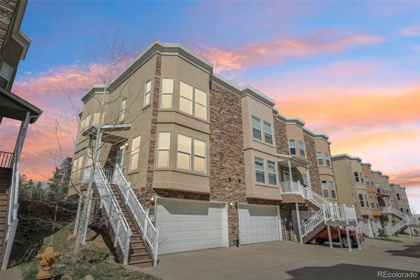 Attached, Exterior, Facade, Rowhouse