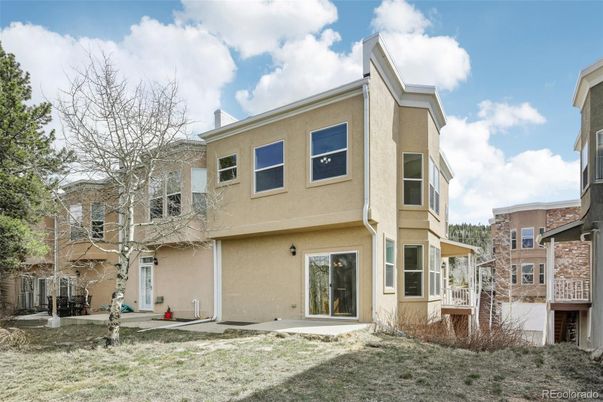 Exterior, Facade, Rowhouse