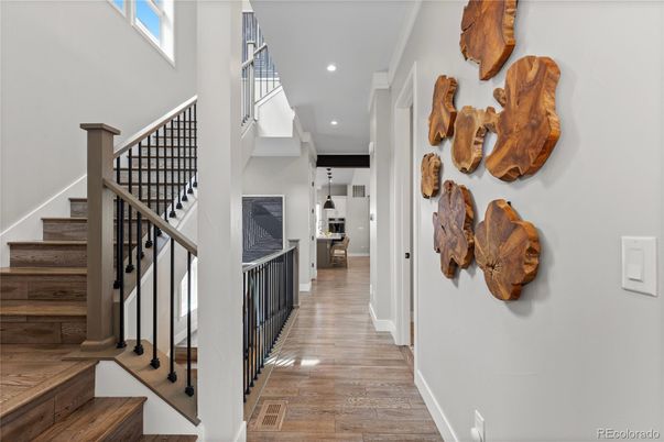 Interior, Pendant Lights, Recessed Lighting, Wood Texture Flooring