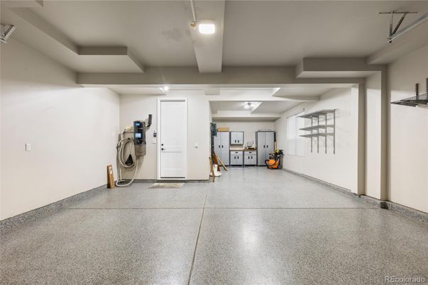 Garage, Interior, Washer