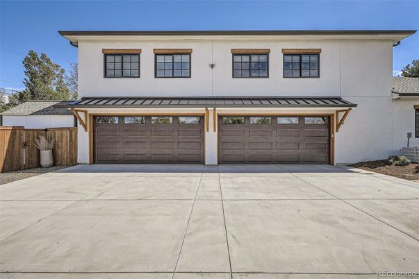 Attached, Exterior, Facade, Modern