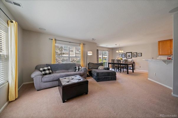 Chandelier, Dining room, Interior, Living room