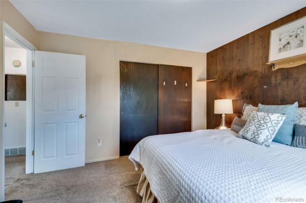Bedroom, Interior, Wooden Walls