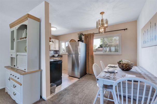 Chandelier, Dining room, Interior, Kitchen