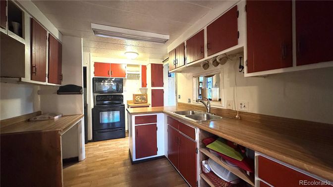 Interior, Kitchen, Wood Texture Flooring