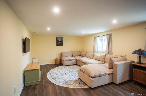 Interior, Living room, Recessed Lighting, Wood Texture Flooring