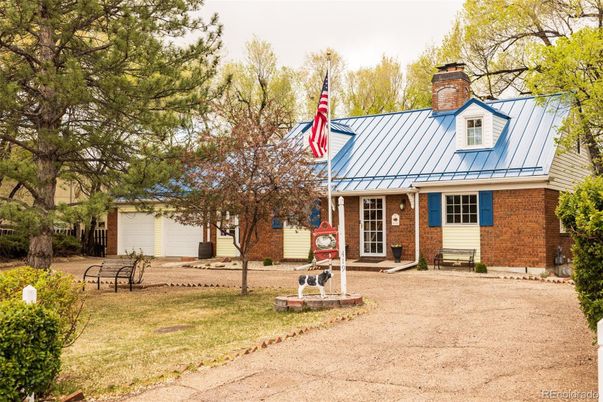 Attached, Exterior, Facade, Brick Facade, Cape Cod