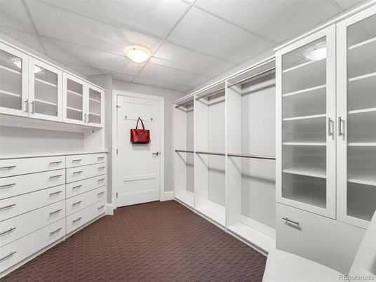 Interior, Walk-in Closets