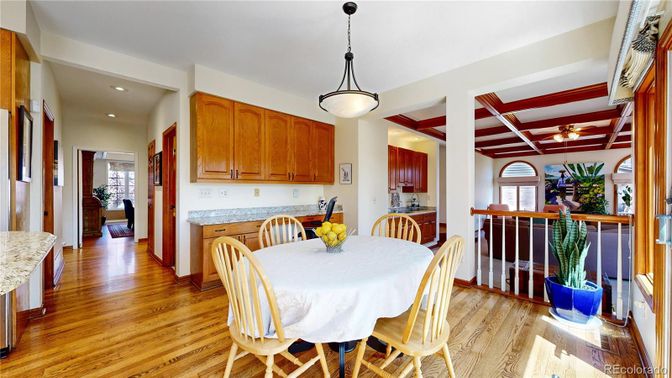 Dining room, Interior, Kitchen, Pendant Lights, Recessed Lighting, Wood Texture Flooring