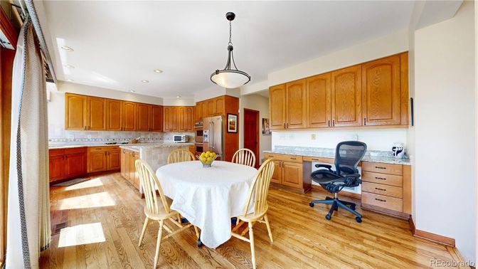 Dining room, Interior, Kitchen, Pendant Lights, Recessed Lighting, Wood Texture Flooring