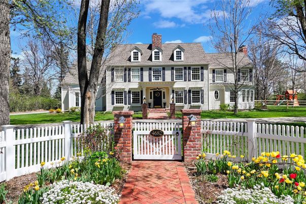 Backyard, Exterior, Facade, Georgian