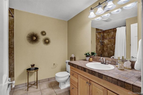 Bathroom, Interior, Tile Countertops