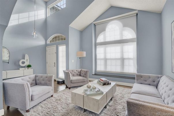 Interior, Living room, Pendant Lights, Wood Texture Flooring