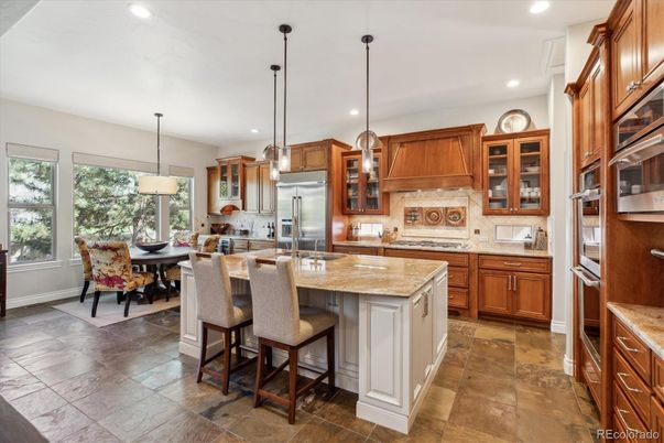 Dining room, Interior, Kitchen, Pendant Lights, Recessed Lighting, Stainless Steel Appliances