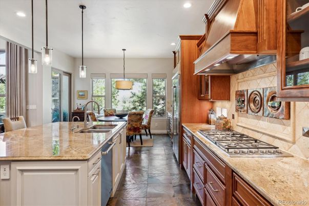 Dining room, Interior, Kitchen, Pendant Lights, Recessed Lighting, Stainless Steel Appliances