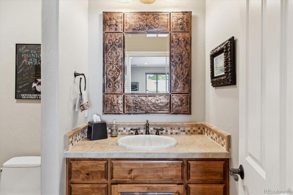 Bathroom, Interior, Tile Countertops