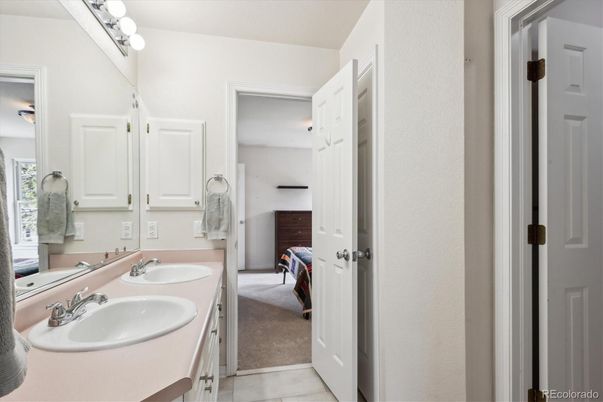 Bathroom, Dual Sink Vanities, Interior