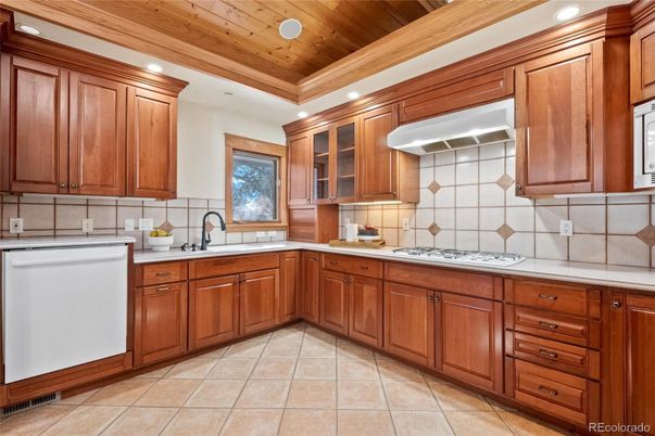 Interior, Kitchen, Recessed Lighting, Wooden Ceilings