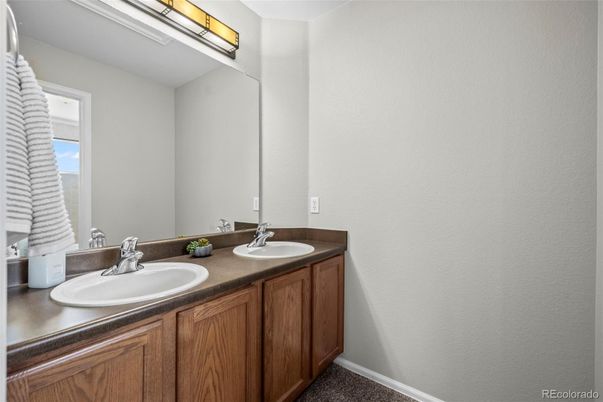 Bathroom, Dual Sink Vanities, Interior