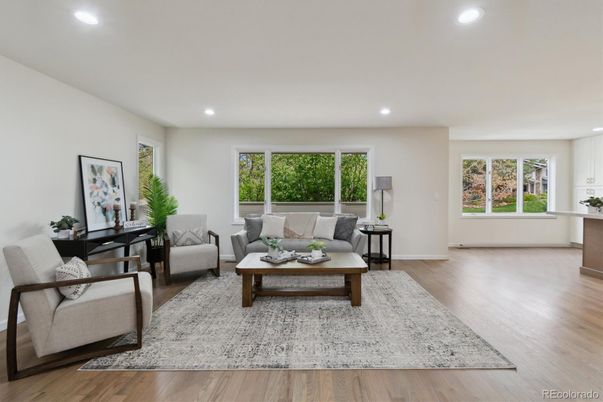 Interior, Living room, Recessed Lighting, Wood Texture Flooring