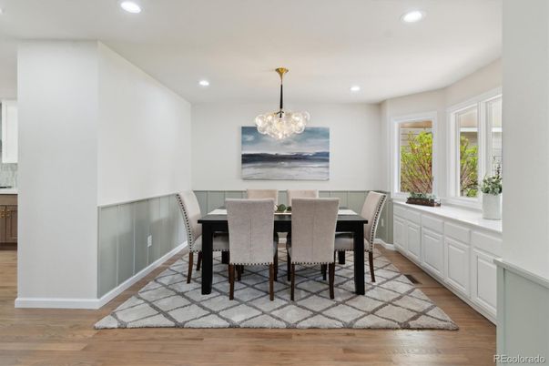Chandelier, Dining room, Interior, Recessed Lighting, Wood Texture Flooring