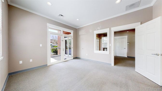 Empty room, Interior, Recessed Lighting