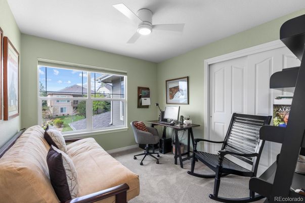 Home Office, Interior