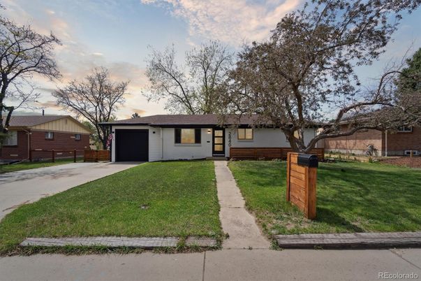 Attached, Exterior, Facade, Brick Facade, Ranch