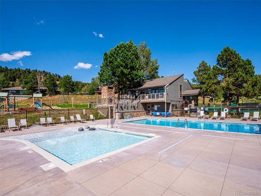 Exterior, Playground, Pool